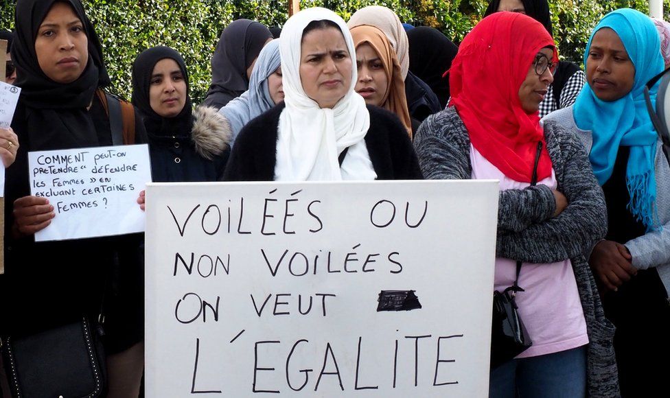 Jilbab dan Demokrasi Prancis